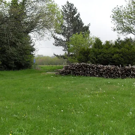 La Source Et La Sorciere Landsted